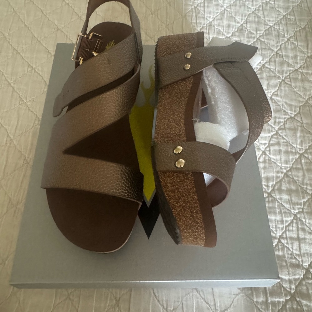 Bronze Women's Cork Platform Sandals - Classic Comfort